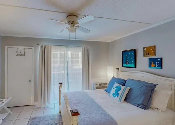 Beachfront Complex Sugar Sleeps 4 Gulf Shores